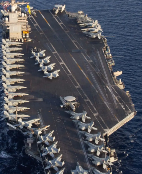 美国第三艘航母驶往中东 此前福特号因维修退出