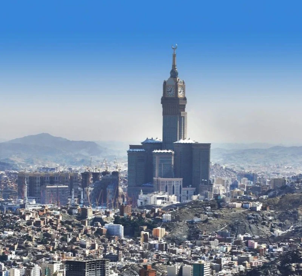 沙特开始削减原油产量 霍尔木兹海峡航运受阻致